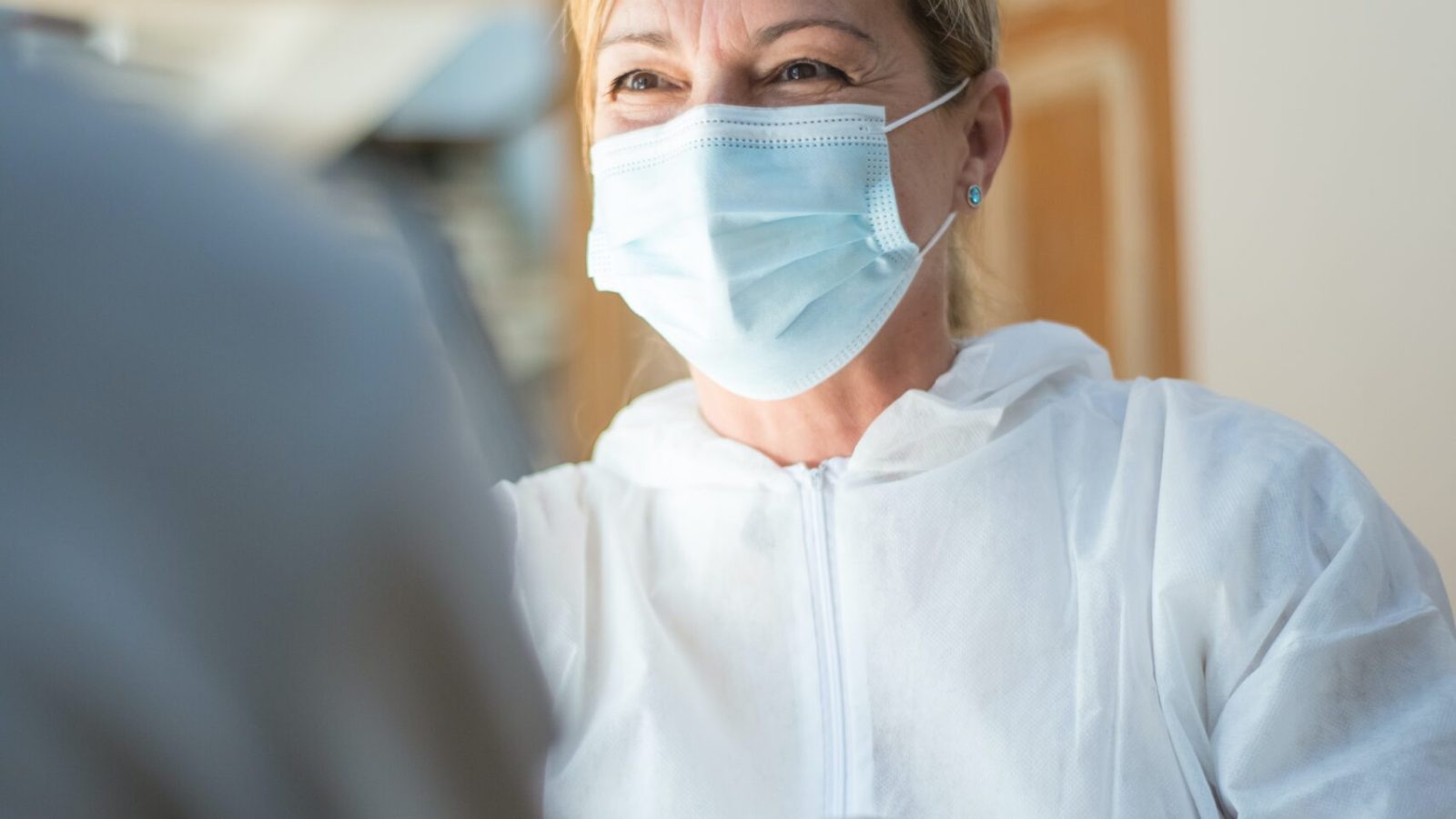 pexels-kampus-production-8949835